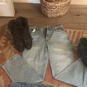 Abercrombie & Fitch High Rise Light Blue Jeans